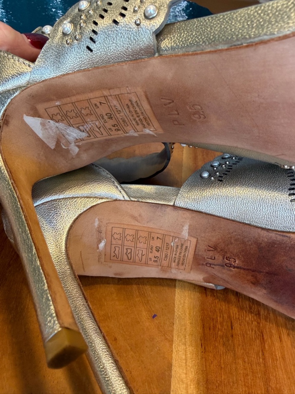 PLV Dressy Gold/White Pearl Embellished Heels 4” Size 9.5 (GUC) - Picture 10 of 16